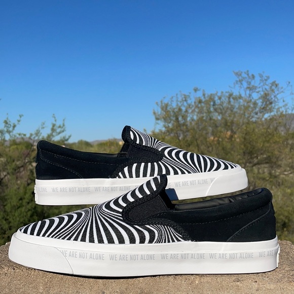 New One Star CC Converse Black & White Trippy Retro Style Slip On Sneakers - Picture 1 of 16